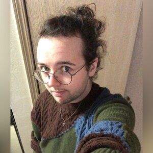 Meet your Posher, Logan